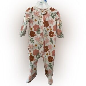 𝅺child of mine footies floral by Carter’s 6-9 months